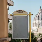Vatican Suite Del Gallo